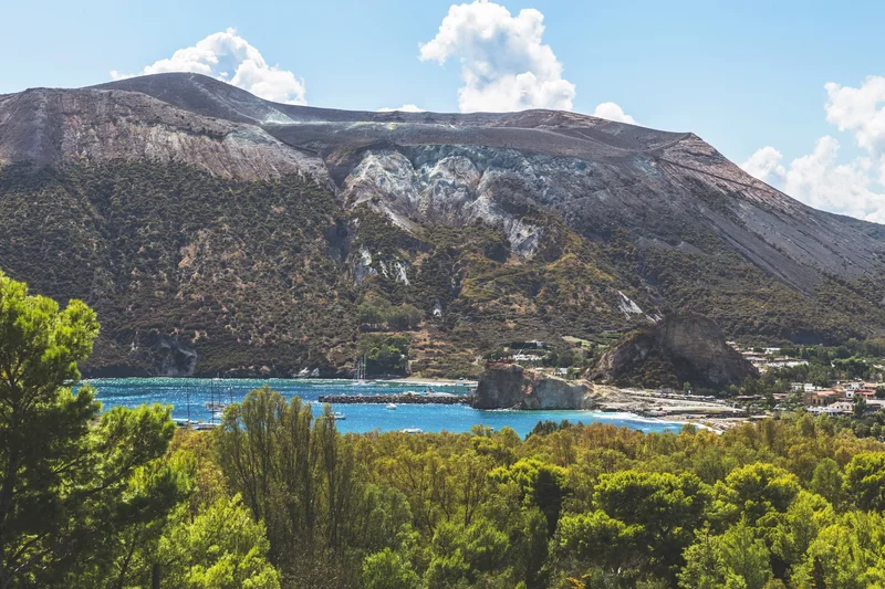 Isola di Vulcano, Vulcano Piano, Sicily, Italy. - Photo 4