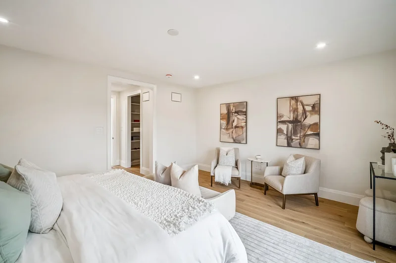 249 Rebecca St, Oakville, ON L6K 2W4, Oakville, Ontario, Canada. - Photo 34