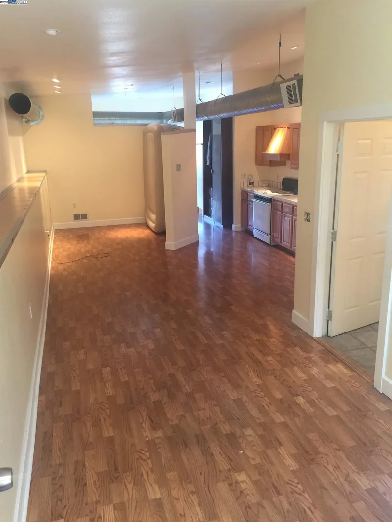 2622 Kingsland Ave, Oakland, California, United States. - Photo 26