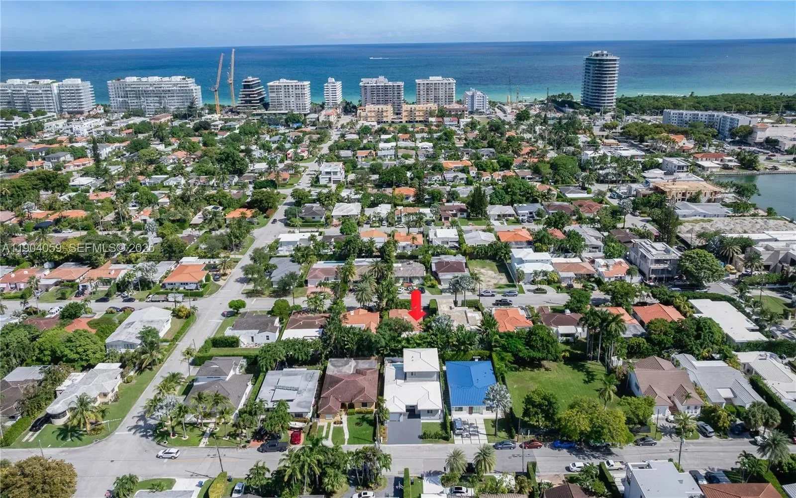 8851 Froude Ave, Bal Harbour, Florida, United States. - Photo 35