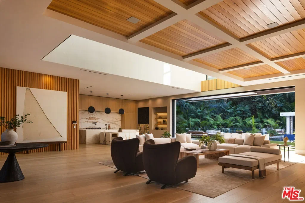 13187 Chalon Road, Los Angeles, California, United States. - Photo 3