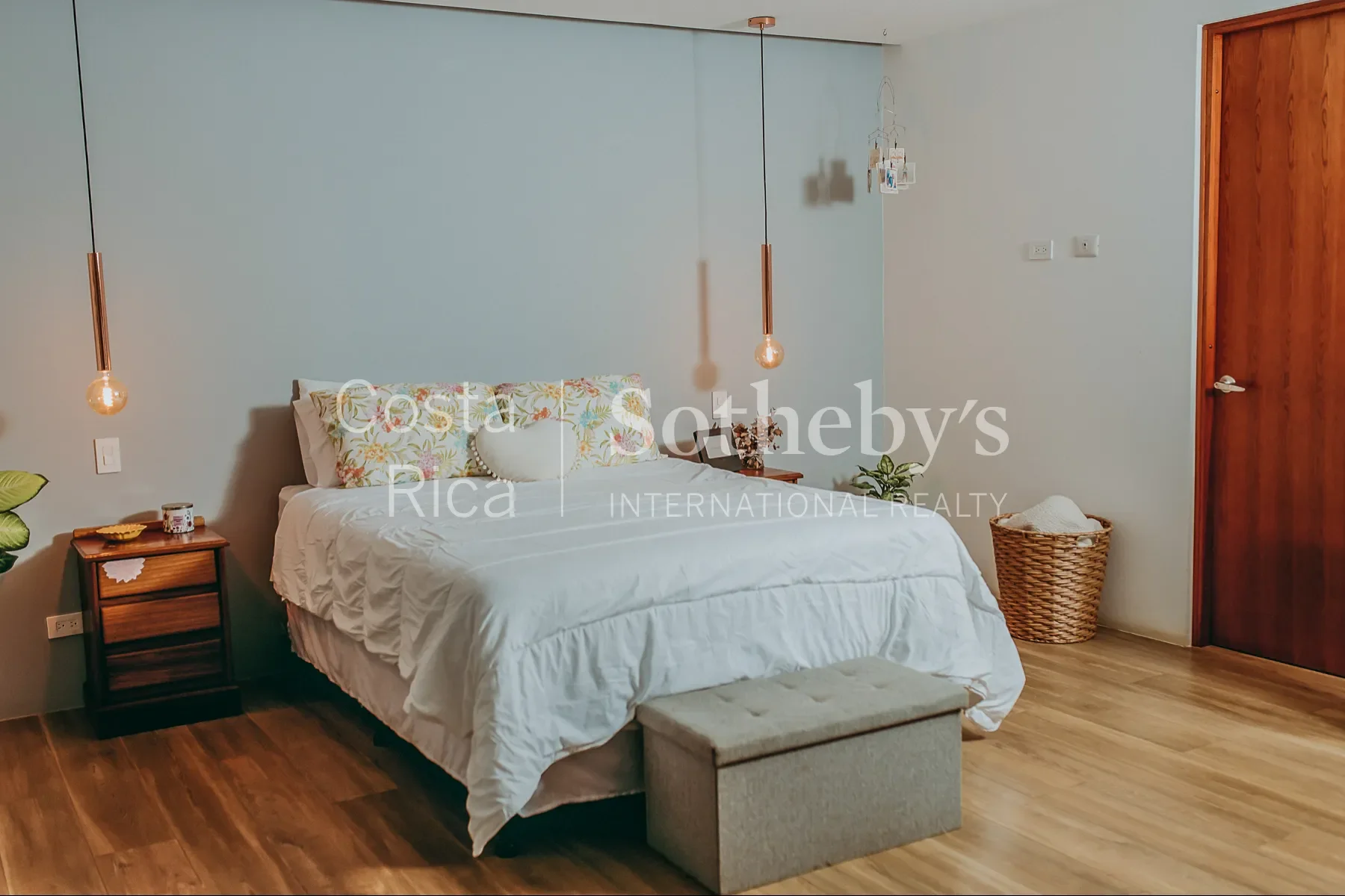 Gallery photo 3