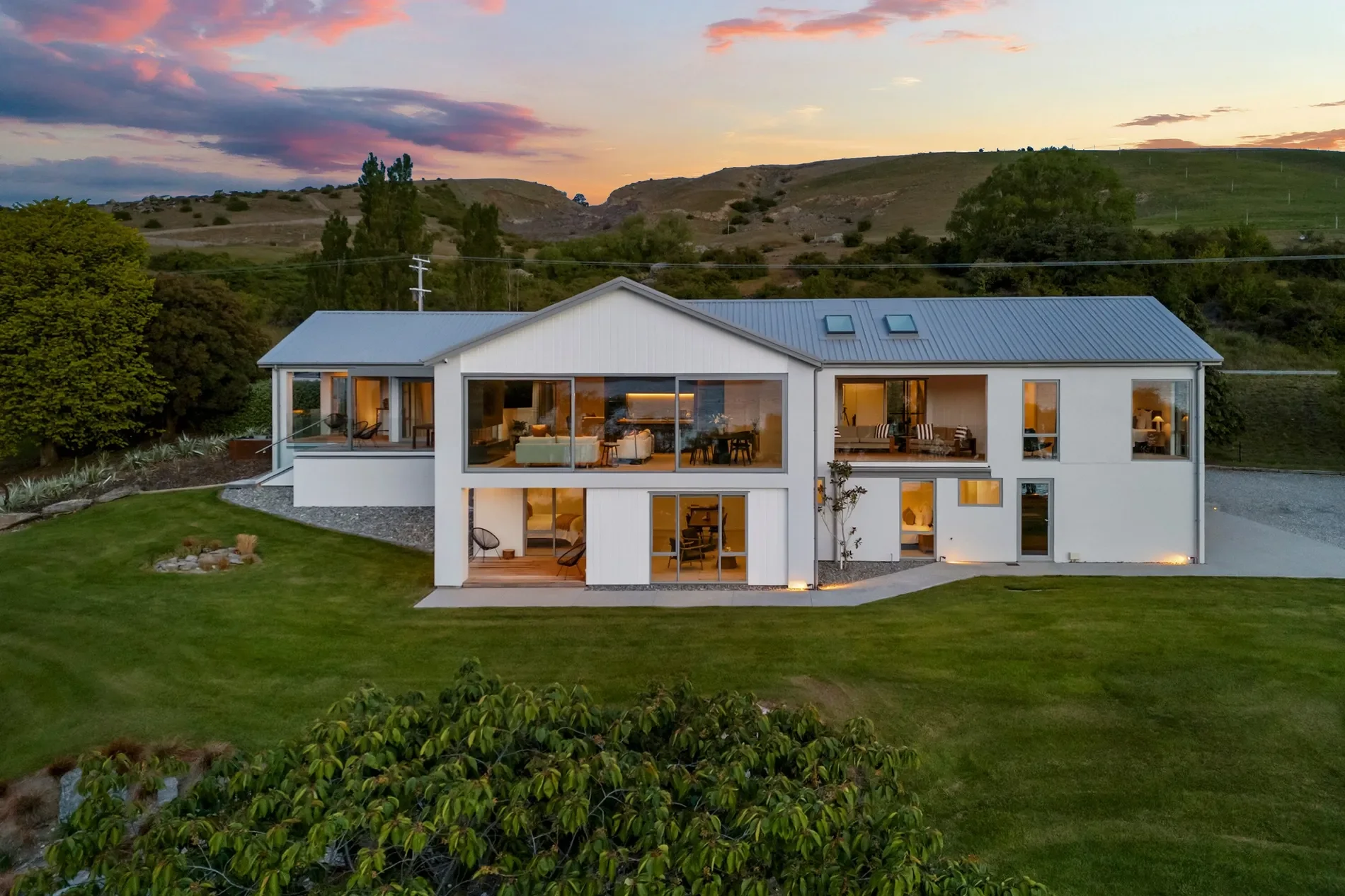 Exterior photo 10