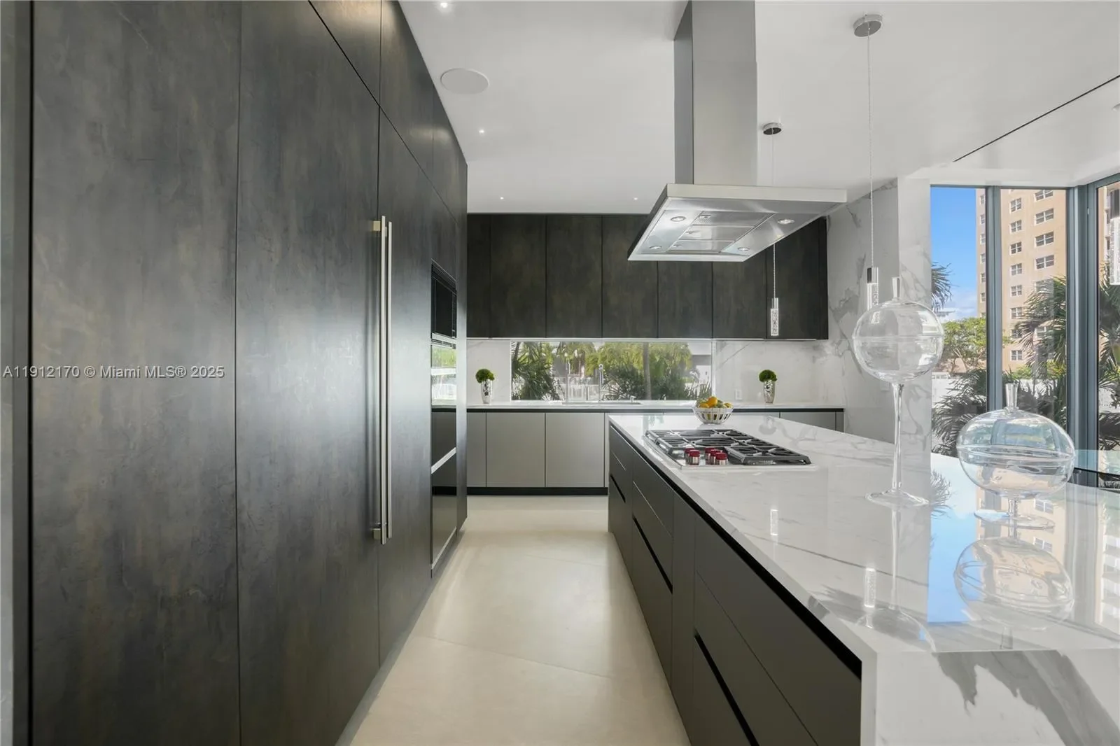 501 Palm Dr, Hallandale Beach, Florida, United States. - Photo 10