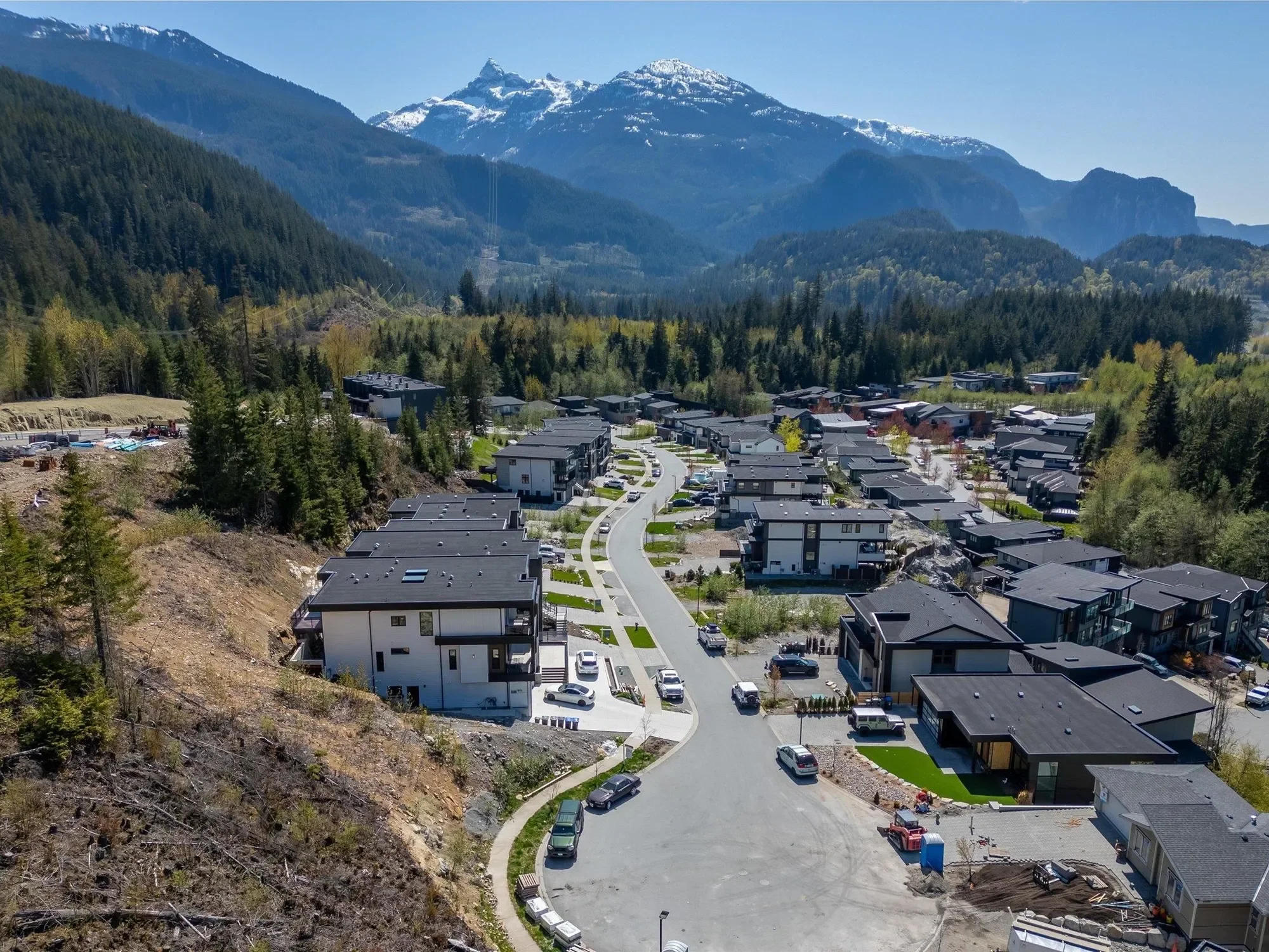 3385 Mamquam Road 34, Squamish, British Columbia, Canada. - Photo 2