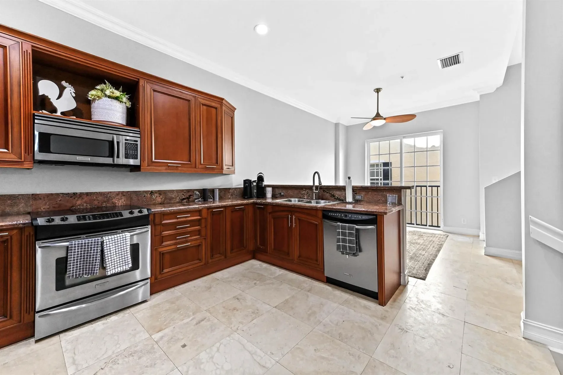 150 NE 6th Avenue, Delray Beach, Florida, United States. - Photo 3