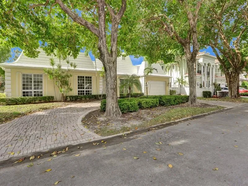 4 Bedrooms Single Family Detached