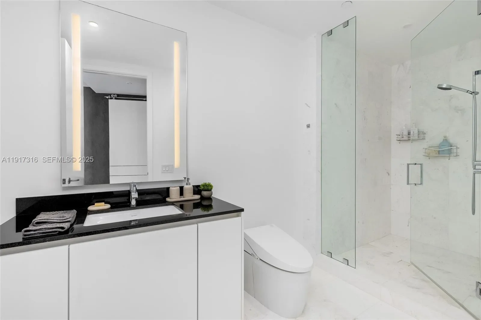 18555 Collins Ave, Golden Beach, Florida, United States. - Photo 40