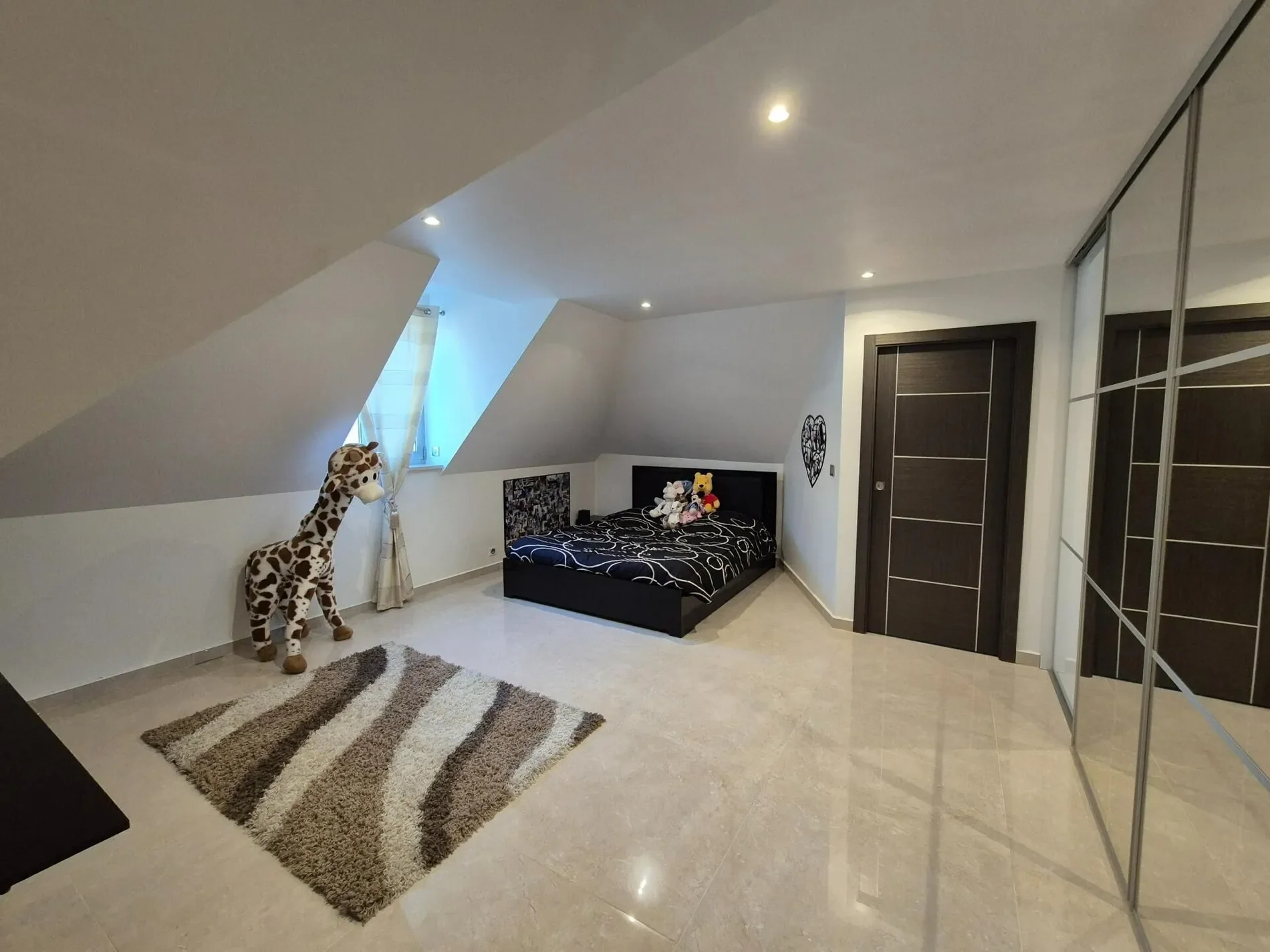 Gallery photo 7