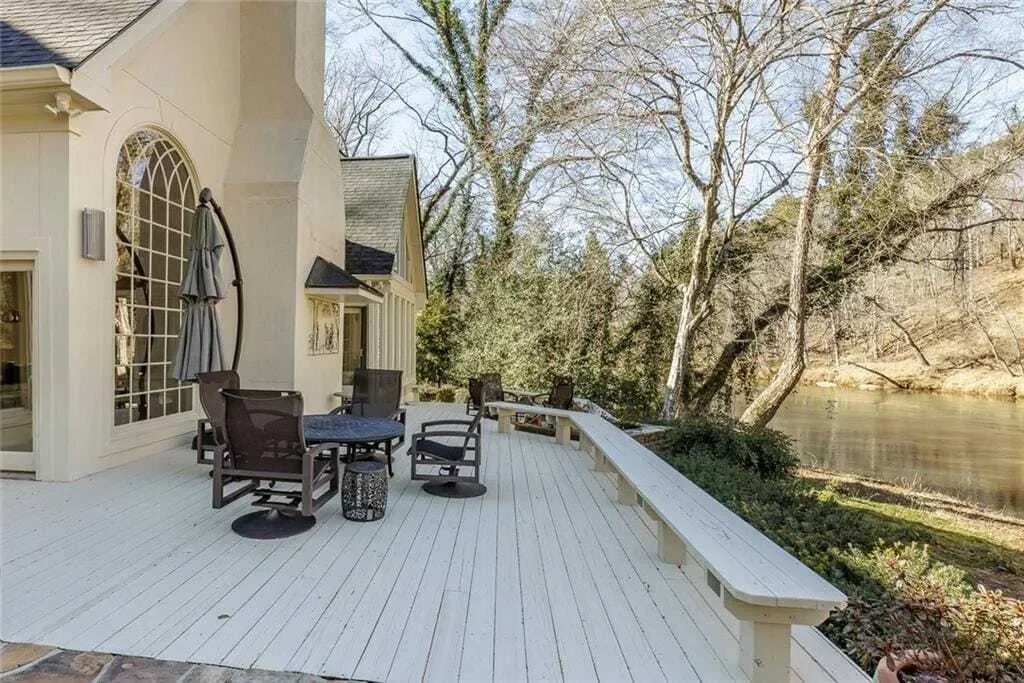 Exterior photo 10