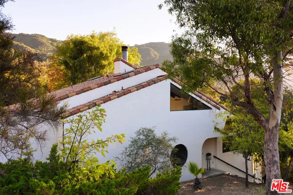 25620 Nebo Dr, Hidden Hills, California, United States. - Photo 1