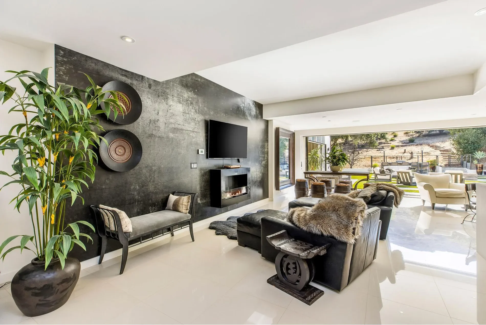 207 SADDLEBOW Road, Bell Canyon, California, United States. - Photo 6