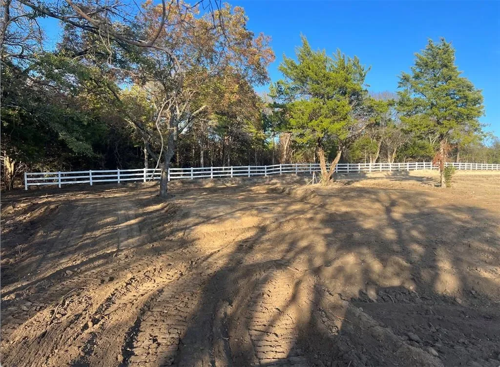 738 Campground Road, Sherman, Texas, United States. - Photo 12