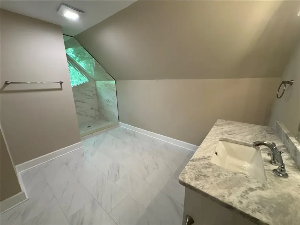 1803 Chatuge Hills Road, Hiawassee, Georgia, United States. - Photo 19