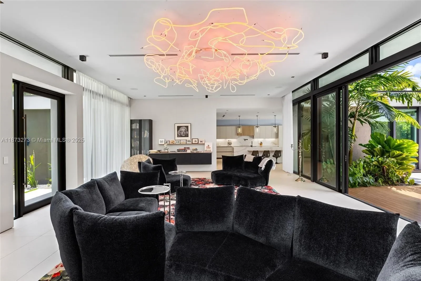 12100 SW 79th Ave, Coral Gables, Florida, United States. - Photo 13