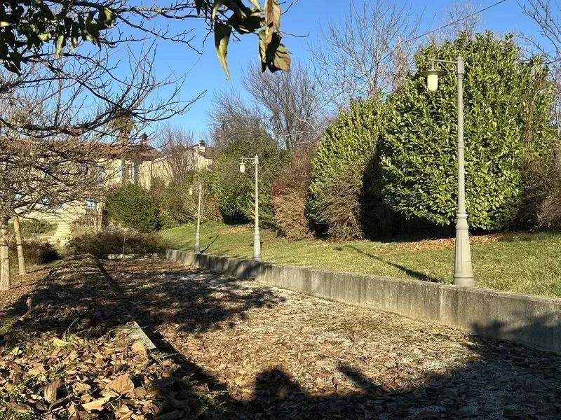 Exterior photo 7