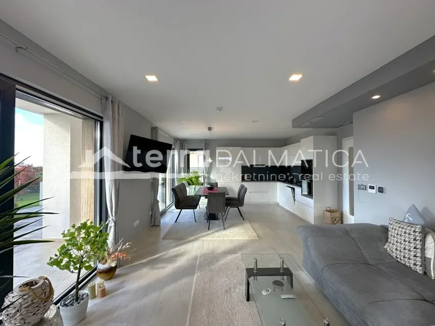 Gallery photo 10