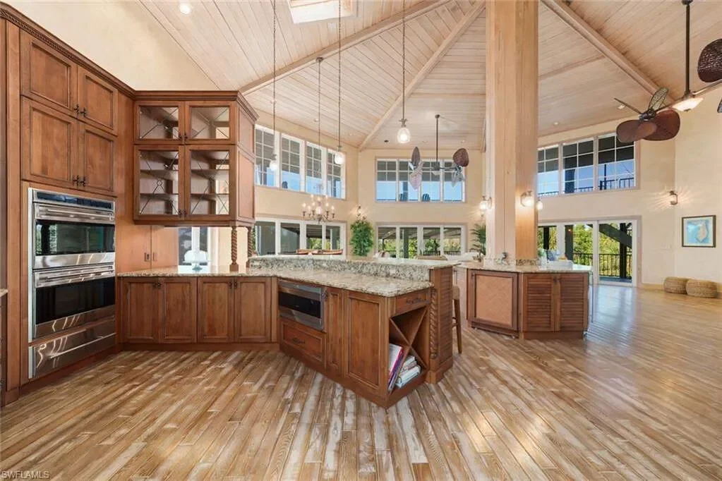 2451 Blind Pass CT, Sanibel, FL, 33957, USA, Sanibel, Florida, United States. - Photo 7