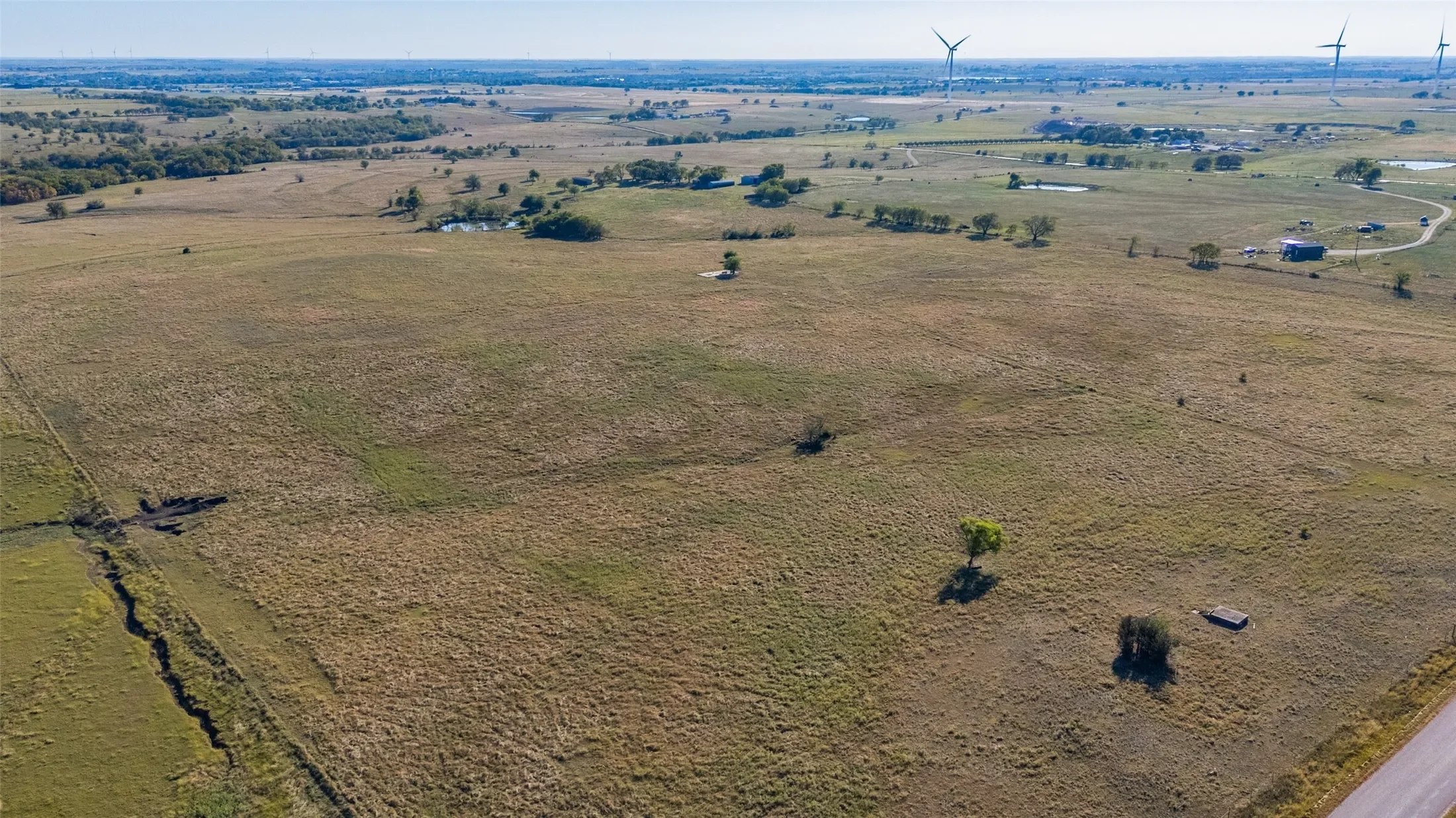 1332 County Road 423, Muenster, TX 76252, Muenster, Texas, United States. - Hero Image