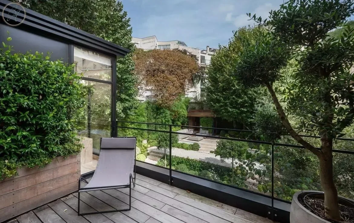 Paris, Île-de-France, France. - Photo 12