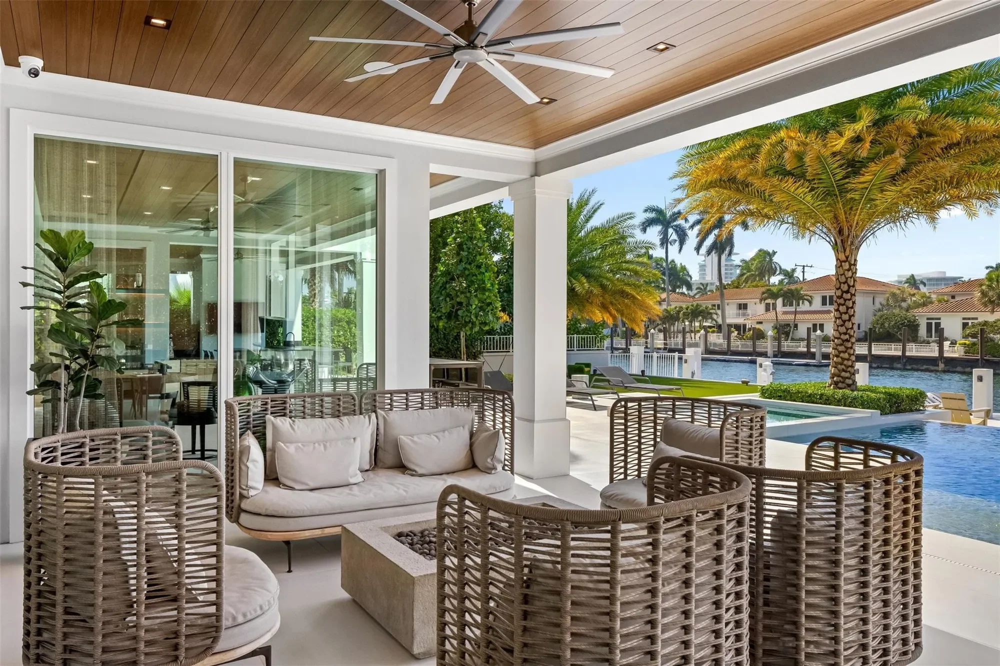 2520 Del Lago Dr, Fort Lauderdale, Florida, United States. - Photo 21