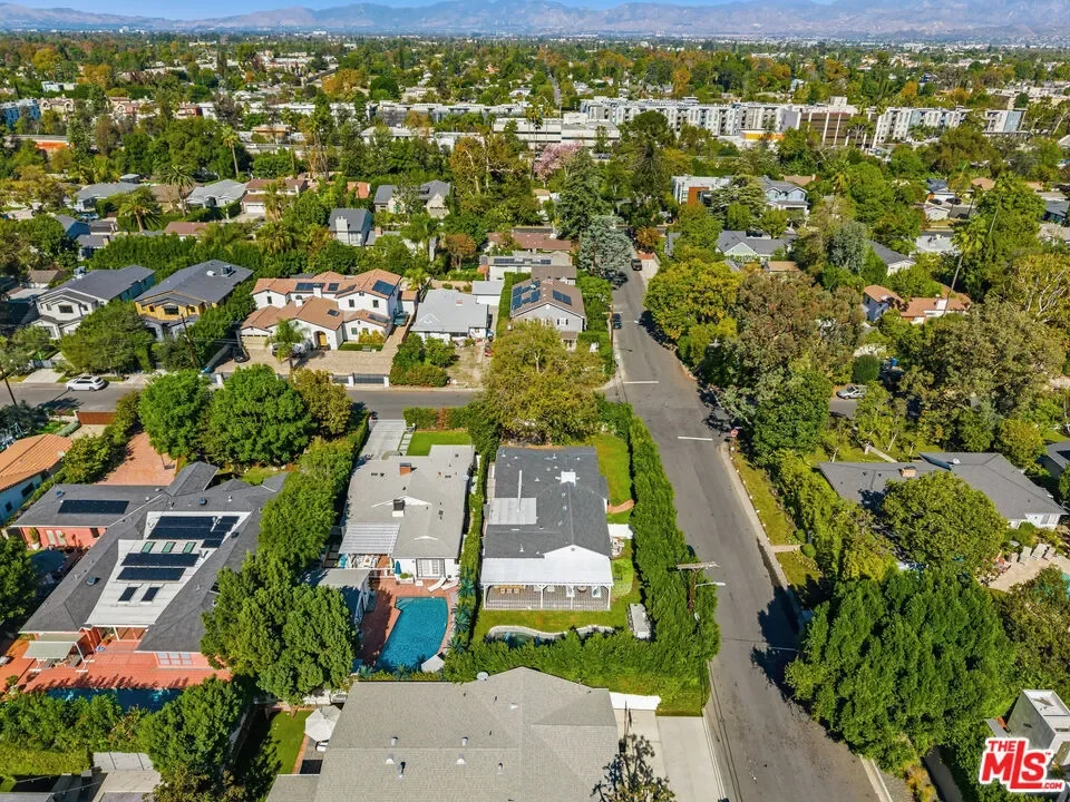 12700 Hortense Street, Los Angeles, California, United States. - Photo 20