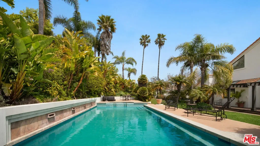 29675 Harvester Road, Malibu, California, United States. - Photo 10