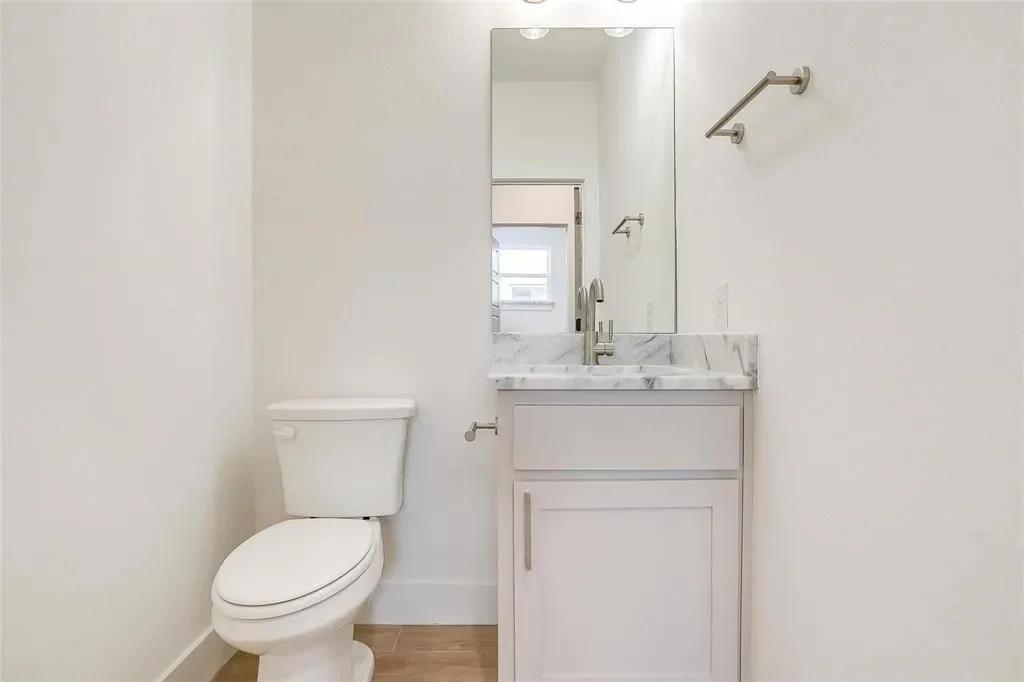5618 Oaks Lane, Fort Worth, Texas, United States. - Photo 23