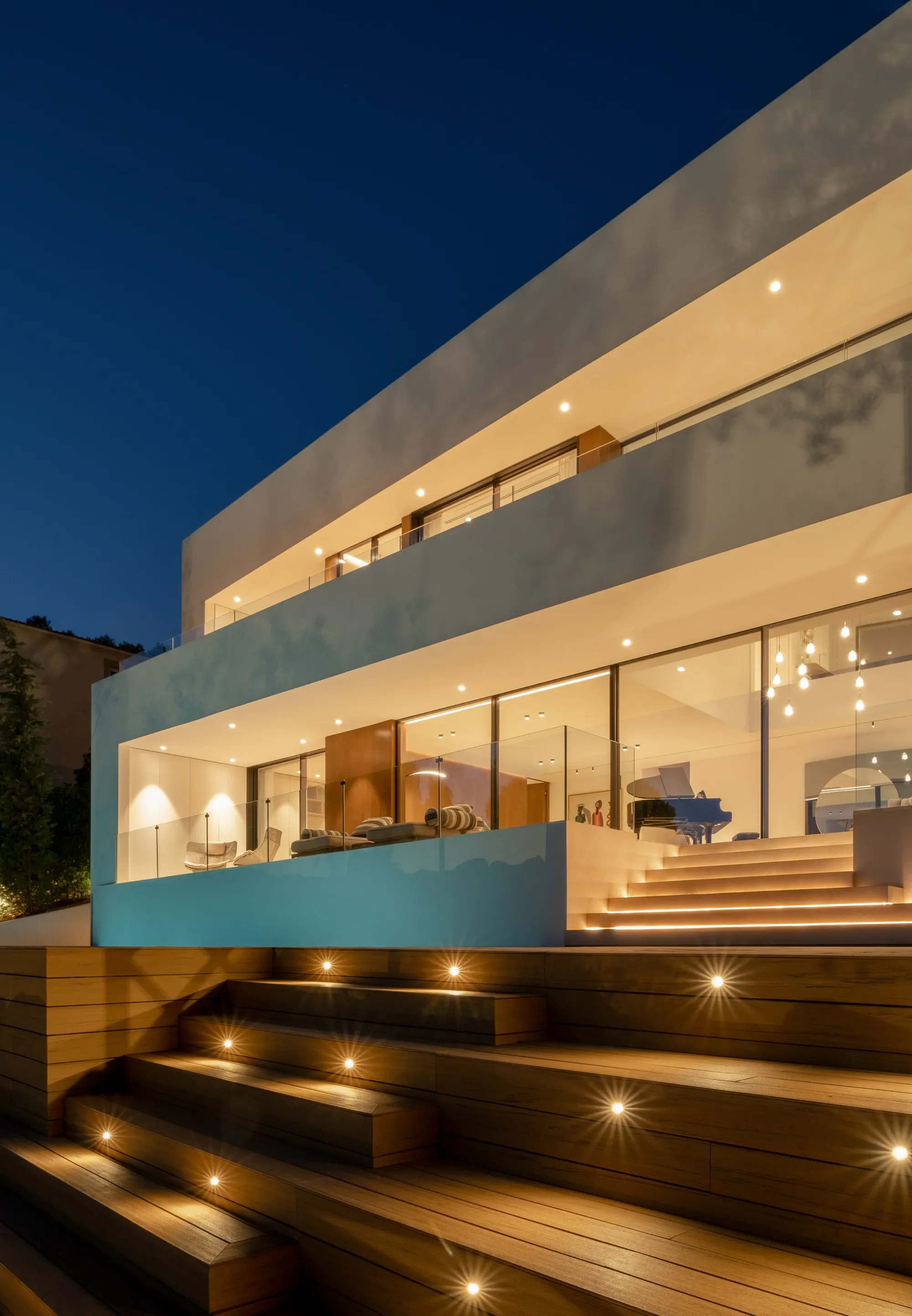 Exterior photo 4