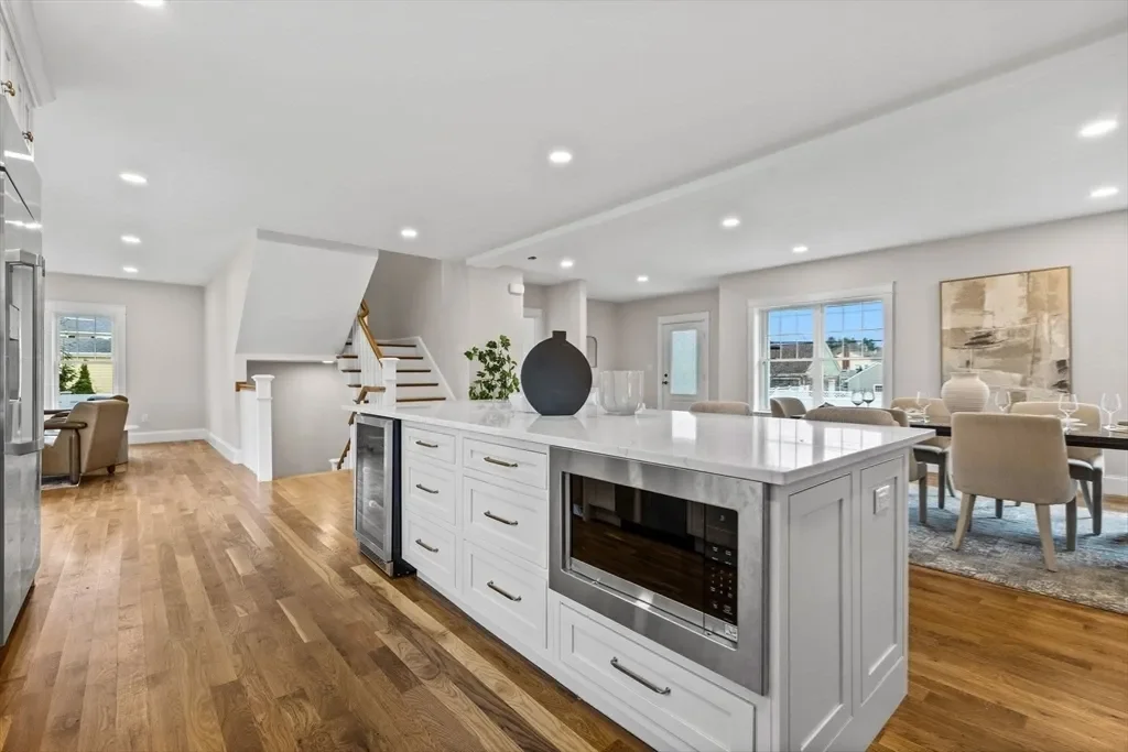 89 Wildwood St, Winchester, Massachusetts, United States. - Photo 34