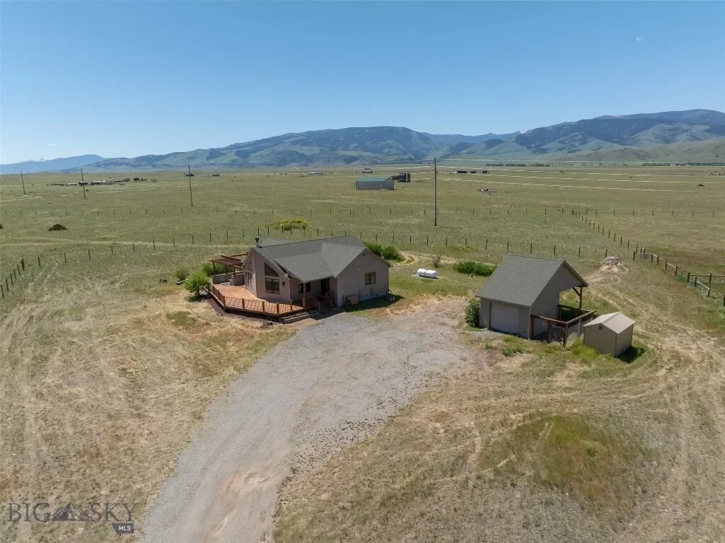 138 Inverness, Livingston, Montana, United States. - Photo 30