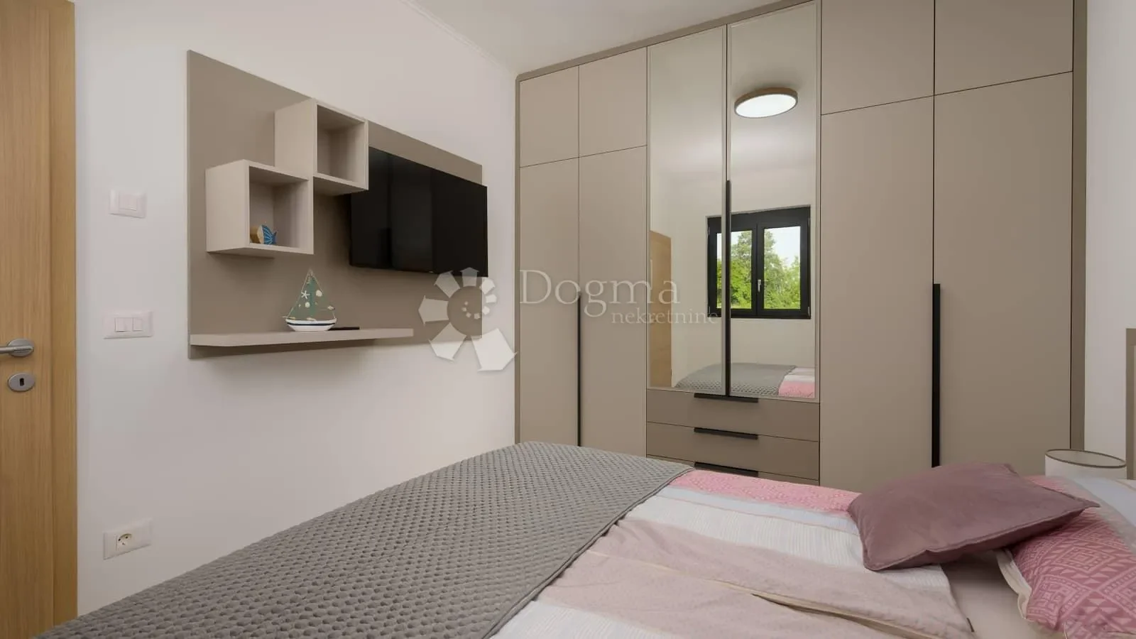 Gallery photo 10