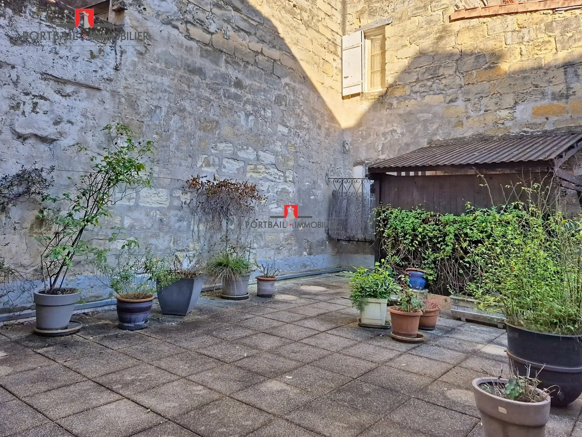 Exterior photo 7
