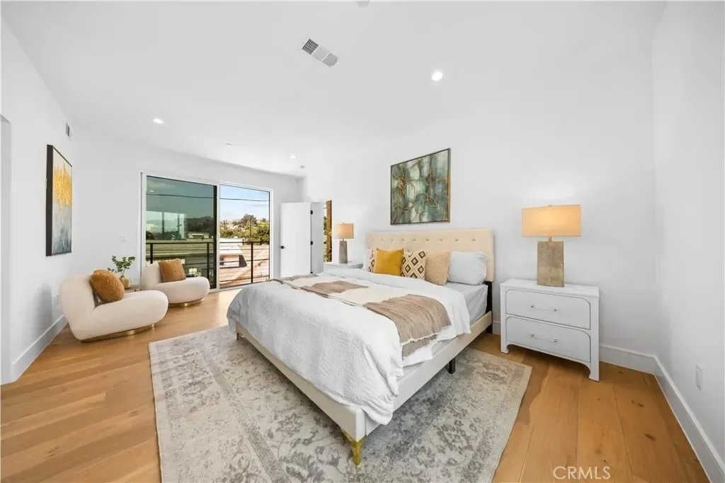 6050 E Burwood Avenue, Los Angeles, California, United States. - Photo 31