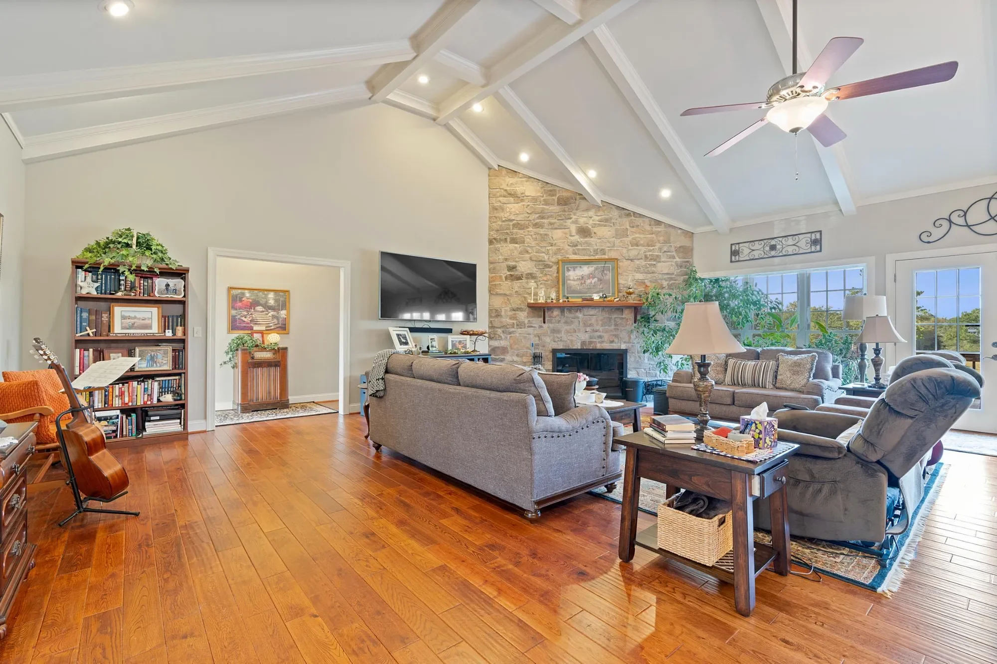 Gallery photo 6