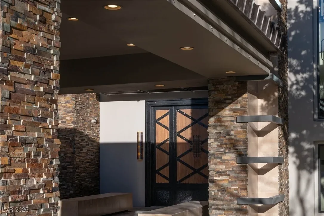 64 Promontory Ridge Drive, Las Vegas, Nevada, United States. - Photo 73