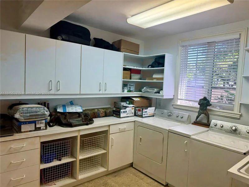 3508 Bayshore Villas Dr, Miami, Florida, United States. - Photo 13