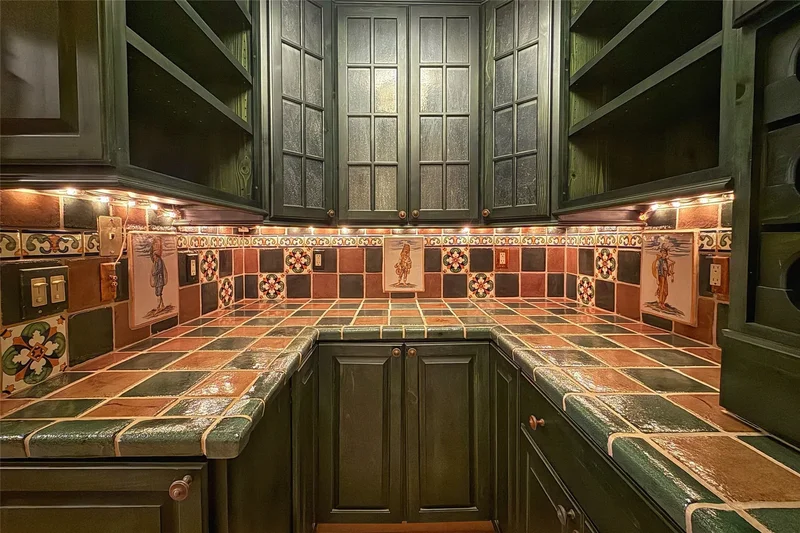 517 Paseo De Peralta , Santa Fe, NM 87501, Santa Fe, New Mexico, United States. - Photo 6
