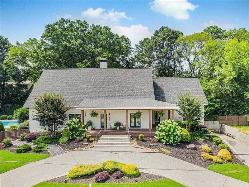 Single Family for sale in Alpharetta