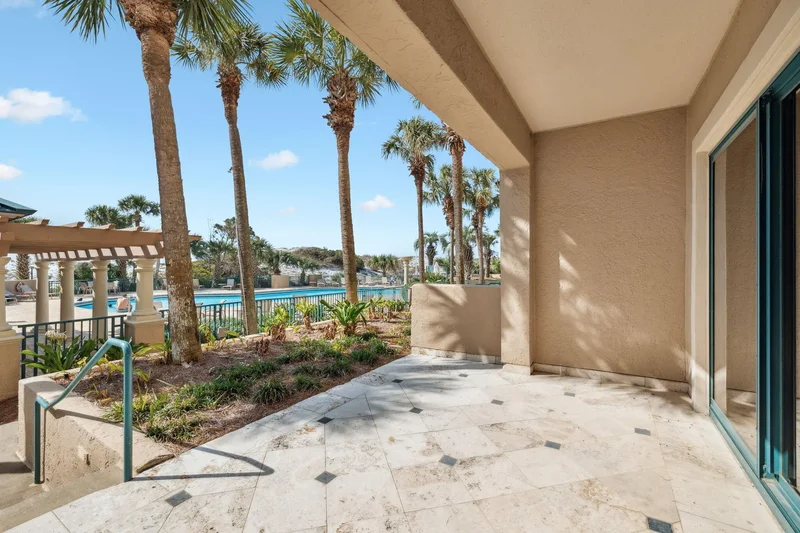 Miramar Beach, Florida, United States. - Photo 42