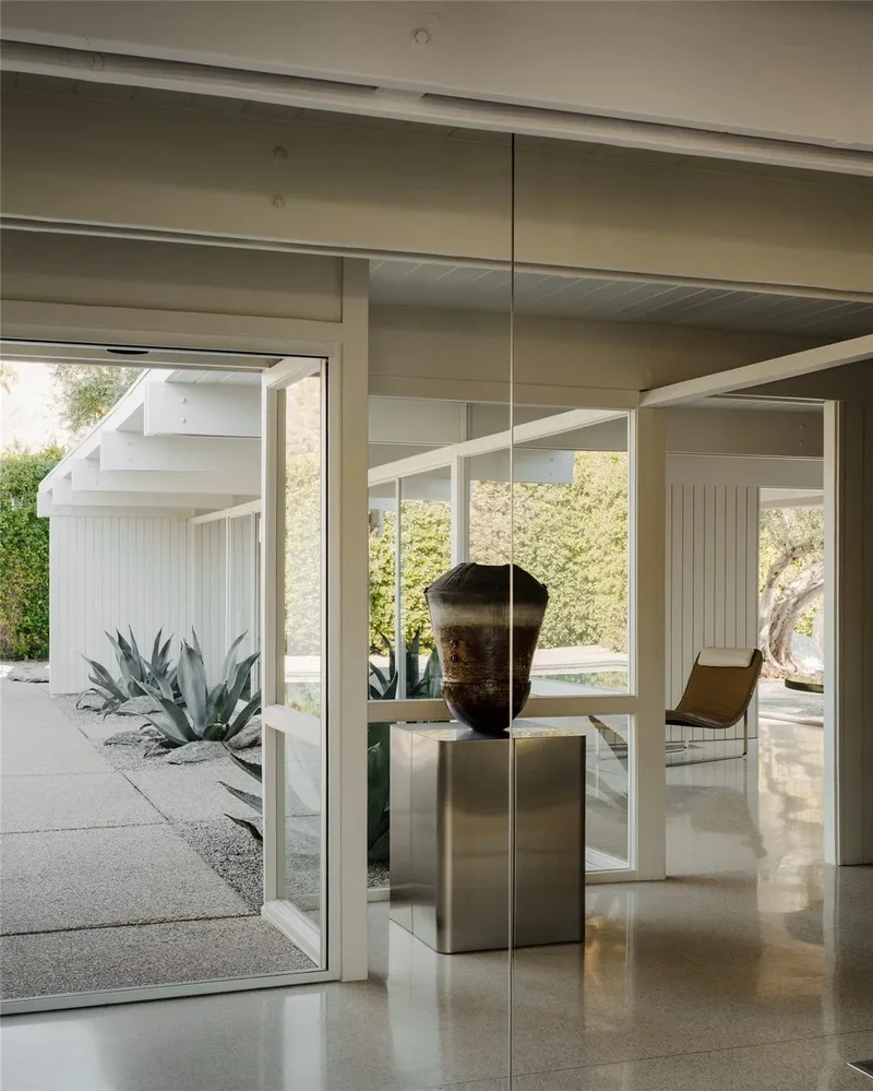 1272 E Verbena DR, Palm Springs, California, United States. - Photo 22