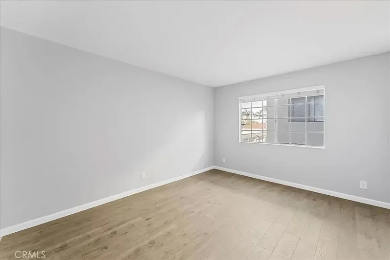 350 Tile Avenue, Signal Hill, California, United States. - Photo 13