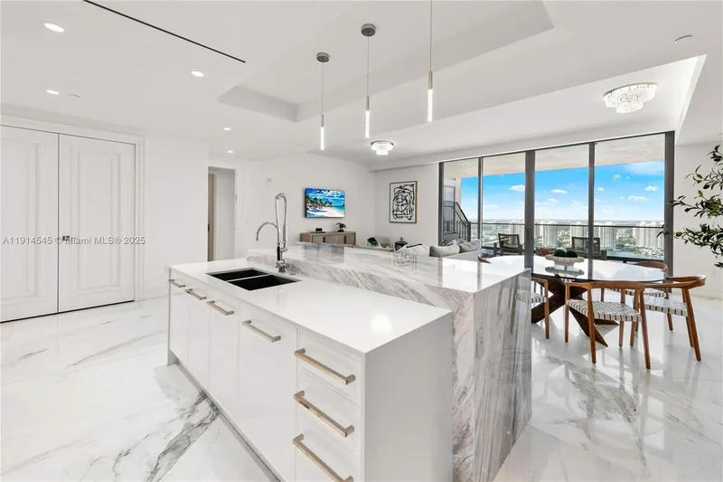 17901 Collins Ave 3406, Golden Beach, Florida, United States. - Photo 10