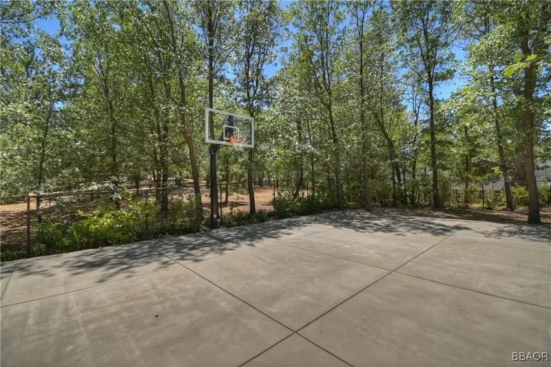 28411 North Shore Road, Lake Arrowhead, CA 92352, Lake Arrowhead, California, United States. - Photo 46