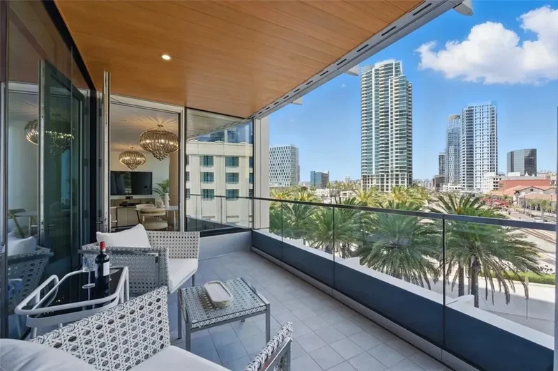 888 W E Street 505, San Diego, California, United States. - Photo 26