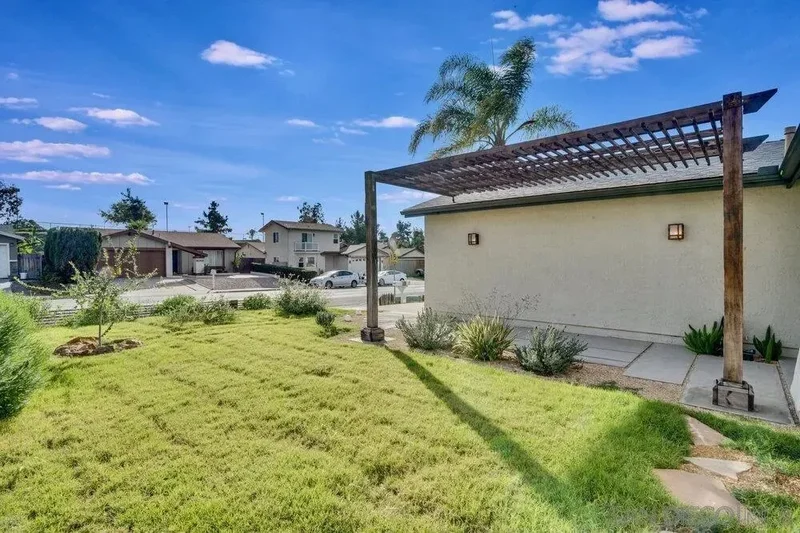 9050 Capricorn Way, San Diego, California, United States. - Photo 6