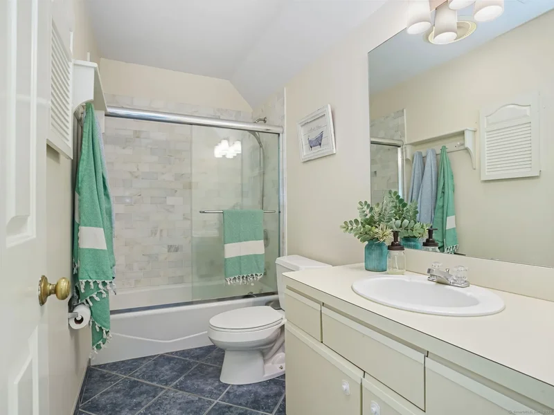 36 Wilton Crest, Wilton, Connecticut, United States. - Photo 14