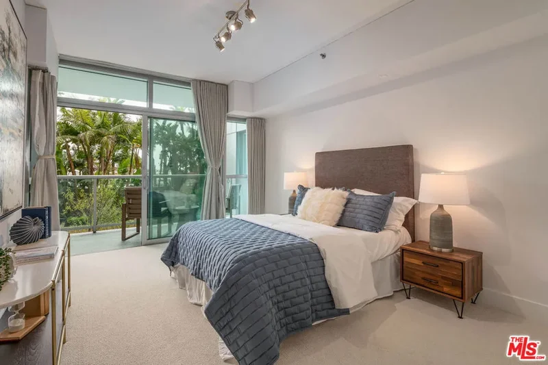 13650 Marina Pointe Drive 403, Marina del Rey, California, United States. - Photo 13