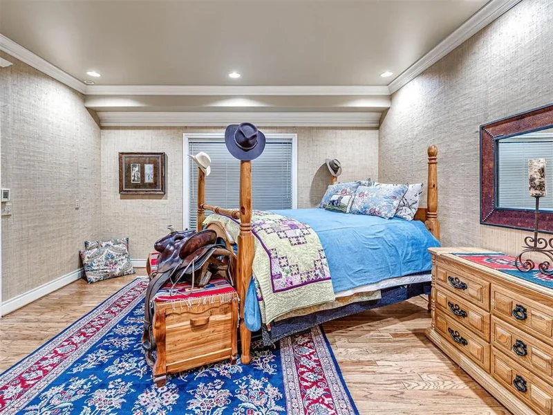 650 E Oak Place, Edmond, OK 73025, Edmond, Oklahoma, United States. - Photo 36