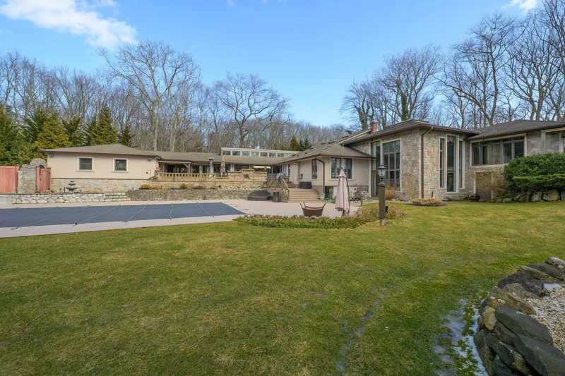 121 Laurel Lane , Syosset, NY 11791, Syosset, New York, United States. - Photo 27